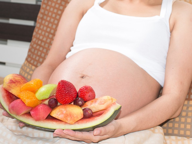 7 Loại Trái Cây Ít Đường, Tuyệt Vời Cho Bà Bầu: Bí Quyết Dinh Dưỡng Cho Thai Kỳ Khỏe Mạnh