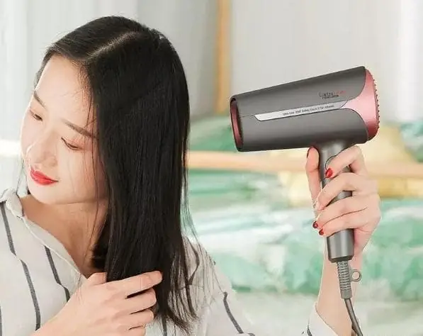 Bà Bầu Có Được Dùng Máy Sấy Tóc Không? | Hướng Dẫn An Toàn Bà Bầu Có Được Dùng Máy Sấy Tóc Không? | Hướng Dẫn An Toàn
