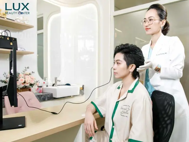 Bác Sĩ Trị Rụng Tóc: Tìm Chuyên Gia Giỏi, Địa Chỉ Uy Tín & Phương Pháp Hiệu Quả Bác Sĩ Trị Rụng Tóc: Tìm Chuyên Gia Giỏi, Địa Chỉ Uy Tín & Phương Pháp Hiệu Quả