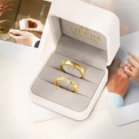 Bói Nhẫn Tóc: Dự Đoán Tuổi Lấy Chồng Chính Xác Và Giải Mã Tình Duyên