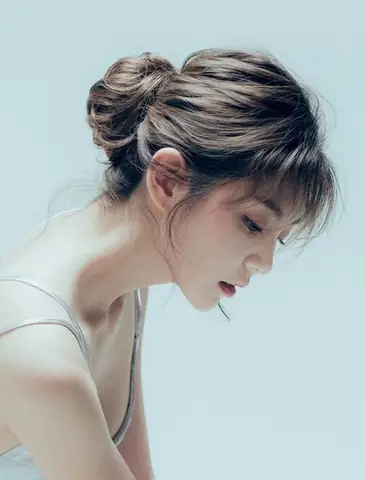 10+ Kiểu Buộc Tóc Thấp Sang Chảnh, Đơn Giản, Chuẩn Style Hàn Quốc Ai Cũng Làm Được 10+ Kiểu Buộc Tóc Thấp Sang Chảnh, Đơn Giản, Chuẩn Style Hàn Quốc Ai Cũng Làm Được