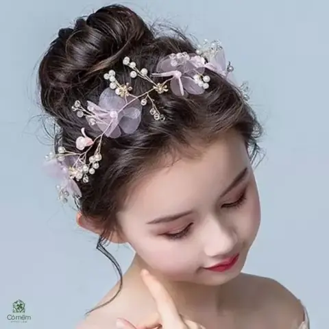 Các Kiểu Tóc Đẹp Cho Bé Gái Đi Tiệc: Xinh Như Công Chúa Nhỏ Các Kiểu Tóc Đẹp Cho Bé Gái Đi Tiệc: Xinh Như Công Chúa Nhỏ