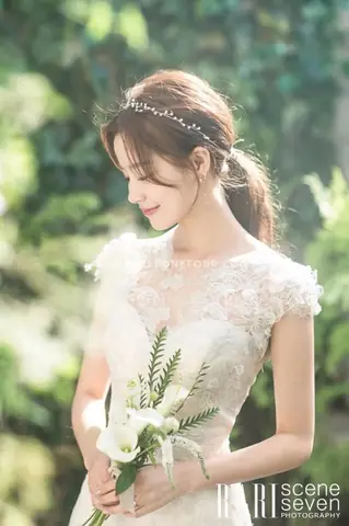 Khám Phá 30+ Kiểu Tóc Cô Dâu Hàn Quốc Đẹp Nhất: Tự Nhiên, Sang Trọng & Hợp Mọi Phong Cách Khám Phá 30+ Kiểu Tóc Cô Dâu Hàn Quốc Đẹp Nhất: Tự Nhiên, Sang Trọng & Hợp Mọi Phong Cách