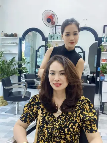 Top Salon Tóc Đẹp & Uy Tín Nhất Quảng Ngãi: Chọn Địa Chỉ Làm Tóc Lý Tưởng Top Salon Tóc Đẹp & Uy Tín Nhất Quảng Ngãi: Chọn Địa Chỉ Làm Tóc Lý Tưởng
