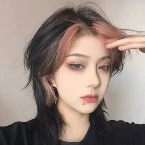 Hướng Dẫn Chi Tiết Cách Cắt Tóc Mullet Chuẩn Form Tại Nhà Cho Nam & Nữ Hướng Dẫn Chi Tiết Cách Cắt Tóc Mullet Chuẩn Form Tại Nhà Cho Nam & Nữ