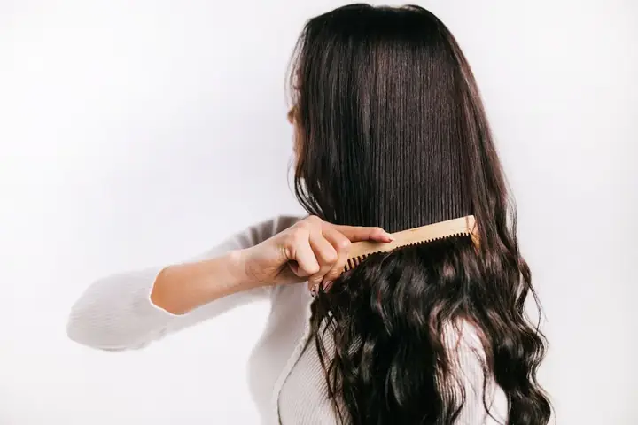 Bí Quyết Dưỡng Tóc Thẳng Mượt Tự Nhiên: Không Cần Duỗi Ép Nhiệt Bí Quyết Dưỡng Tóc Thẳng Mượt Tự Nhiên: Không Cần Duỗi Ép Nhiệt