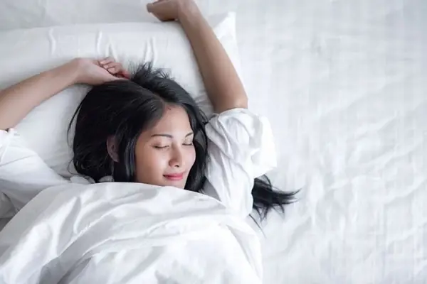 Bí Quyết Vàng Giữ Tóc Duỗi Thẳng Mượt Suốt Đêm | Giữ Form Tóc Chuẩn Salon