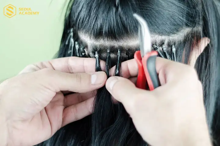 Cách Gỡ Tóc Nối Bị Rối Tình Trạng Phổ Biến & Giải Pháp Toàn Diện