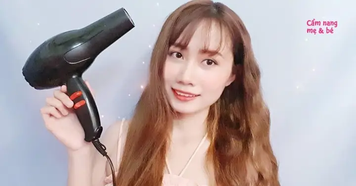 Hướng Dẫn Cách Làm Tóc Xoăn Bằng Máy Sấy Cho Nam: Bí Quyết Đẹp Chuẩn Style Hướng Dẫn Cách Làm Tóc Xoăn Bằng Máy Sấy Cho Nam: Bí Quyết Đẹp Chuẩn Style