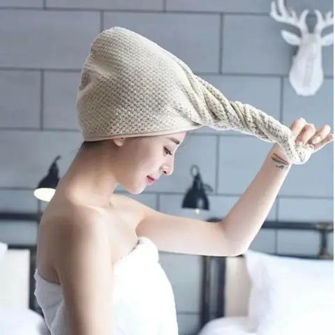 Cách Sử Dụng Khăn Quấn Tóc Đúng Chuẩn Giúp Tóc Nhanh Khô Và Sáng Bóng Cách Sử Dụng Khăn Quấn Tóc Đúng Chuẩn Giúp Tóc Nhanh Khô Và Sáng Bóng