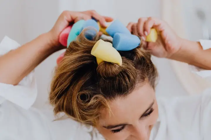 Hướng Dẫn Chi Tiết Cách Sử Dụng Lô Uốn Tóc Tại Nhà Chuẩn Salon