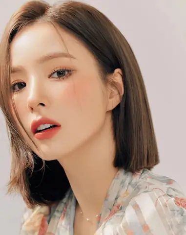 Hướng Dẫn Trang Điểm Toàn Diện Cho Tóc Ngắn: Nâng Tầm Nhan Sắc Của Bạn Hướng Dẫn Trang Điểm Toàn Diện Cho Tóc Ngắn: Nâng Tầm Nhan Sắc Của Bạn
