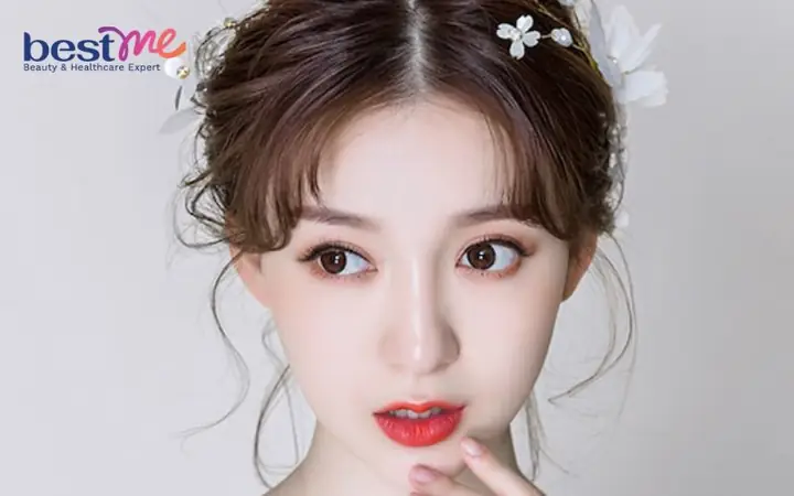 Hướng Dẫn Trang Điểm Toàn Diện Cho Tóc Ngắn: Nâng Tầm Nhan Sắc Của Bạn Hướng Dẫn Trang Điểm Toàn Diện Cho Tóc Ngắn: Nâng Tầm Nhan Sắc Của Bạn