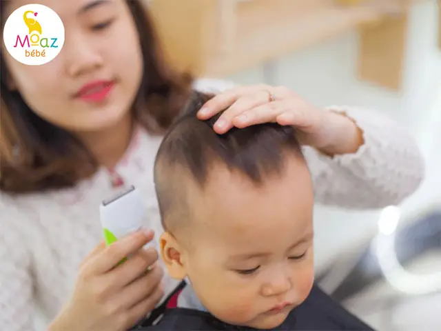 Tự Tay Cắt Tóc Cho Bé Tại Nhà: Hướng Dẫn Chi Tiết Cho Cha Mẹ Vừa Đẹp Vừa An Toàn