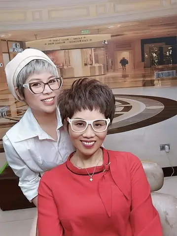 Tìm Chuyên Gia Cắt Tóc Ngắn: Địa Chỉ Uy Tín & Mẹo Chọn Kiểu Phù Hợp Tìm Chuyên Gia Cắt Tóc Ngắn: Địa Chỉ Uy Tín & Mẹo Chọn Kiểu Phù Hợp