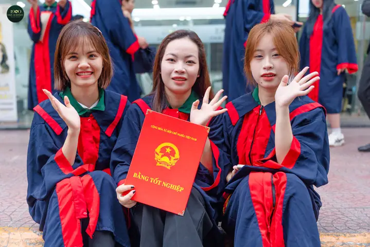 Con Gái Có Nên Học Nghề Tóc Không? Ưu Nhược Điểm Và Cơ Hội Nghề Nghiệp