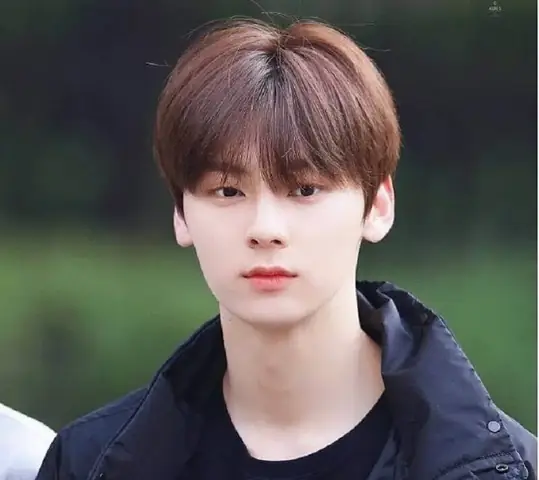 Top 25+ Kiểu Tóc 2 Mái Nam Đẹp Chuẩn Idol, Hợp Mọi Khuôn Mặt Top 25+ Kiểu Tóc 2 Mái Nam Đẹp Chuẩn Idol, Hợp Mọi Khuôn Mặt