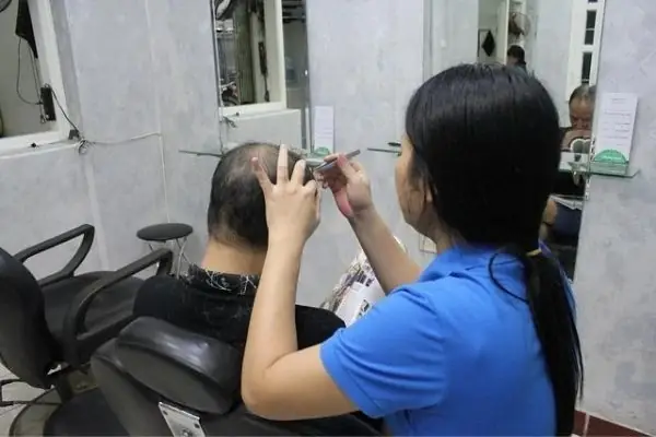 Dịch Vụ Nhổ Tóc Bạc: Tìm Địa Chỉ & Lợi Ích Không Ngờ