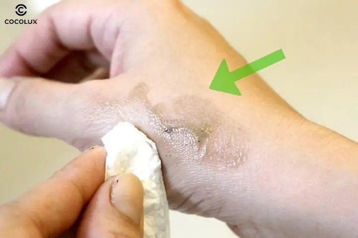 Cách Tẩy Thuốc Nhuộm Tóc Dính Trên Da Hiệu Quả & An Toàn Tại Nhà Cách Tẩy Thuốc Nhuộm Tóc Dính Trên Da Hiệu Quả & An Toàn Tại Nhà