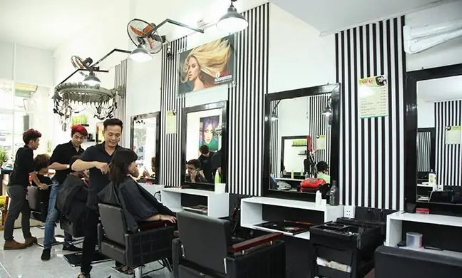 Hướng Dẫn Chi Tiết: Chuẩn Bị Dụng Cụ Mở Tiệm Tóc Chuyên Nghiệp Hướng Dẫn Chi Tiết: Chuẩn Bị Dụng Cụ Mở Tiệm Tóc Chuyên Nghiệp