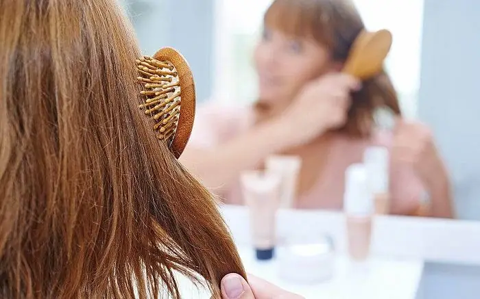 Duỗi Tóc Có Thể Gây Rụng Tóc Không? Nguyên Nhân Và Cách Khắc Phục An Toàn