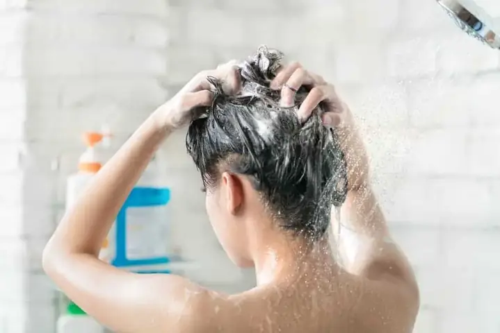 Gội Đầu Thường Xuyên Có Giúp Tóc Nhanh Dài Không? Giải Đáp Từ Chuyên Gia Gội Đầu Thường Xuyên Có Giúp Tóc Nhanh Dài Không? Giải Đáp Từ Chuyên Gia