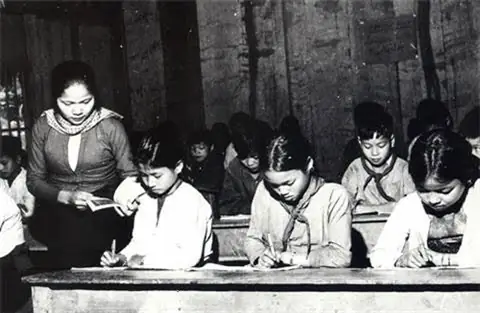Những Hình Ảnh "ngàn Cân Treo Sợi Tóc" Khiến Bạn Đứng Tim: Khám Phá Khoảnh Khắc Đáng Sợ Nhất Những Hình Ảnh "ngàn Cân Treo Sợi Tóc" Khiến Bạn Đứng Tim: Khám Phá Khoảnh Khắc Đáng Sợ Nhất