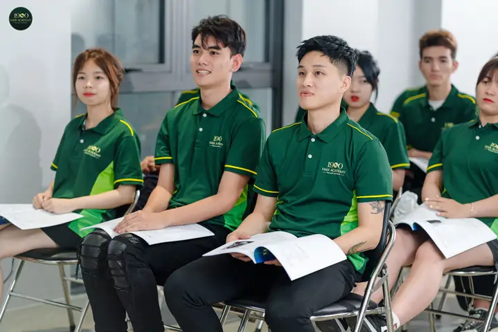 Học Nghề Tóc Bao Lâu Ra Nghề? Lộ Trình Chuẩn Từ A-z