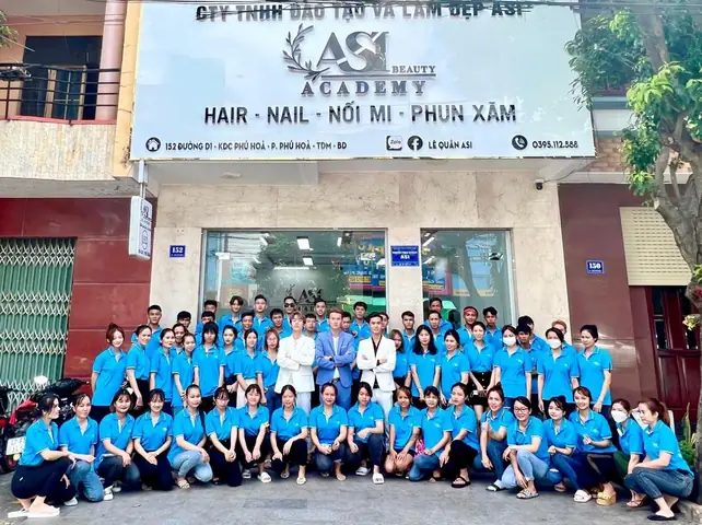 Học Viện Tóc Quốc Tế: Lộ Trình Trở Thành Chuyên Gia Tạo Mẫu Tóc Chuyên Nghiệp