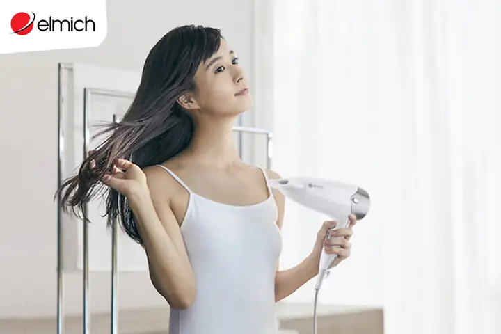 Hướng Dẫn Sử Dụng Máy Sấy Tóc An Toàn, Hiệu Quả & Bền Lâu: Bí Quyết Cho Mái Tóc Khỏe Đẹp Hướng Dẫn Sử Dụng Máy Sấy Tóc An Toàn, Hiệu Quả & Bền Lâu: Bí Quyết Cho Mái Tóc Khỏe Đẹp