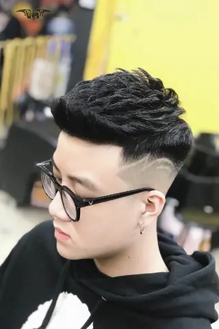Kẻ Tóc Nam Đẹp Đơn Giản: Hướng Dẫn Chi Tiết Các Kiểu, Cách Chọn & Vệ Sinh Kẻ Tóc Nam Đẹp Đơn Giản: Hướng Dẫn Chi Tiết Các Kiểu, Cách Chọn & Vệ Sinh