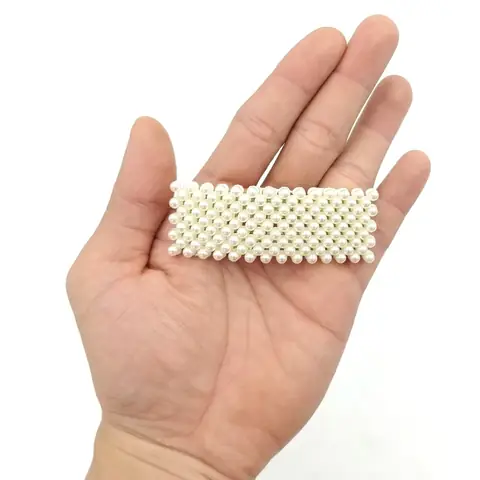 Kẹp Tóc Ngọc Trai: Bí Quyết Tạo Kiểu Tóc Sang Trọng & Sành Điệu Cho Mọi Cô Nàng Kẹp Tóc Ngọc Trai: Bí Quyết Tạo Kiểu Tóc Sang Trọng & Sành Điệu Cho Mọi Cô Nàng