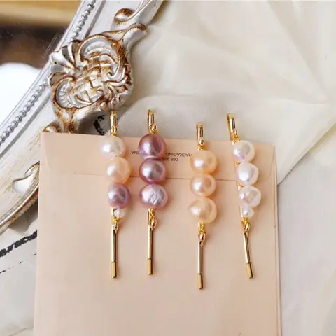 Kẹp Tóc Ngọc Trai Hot Trend: Phụ Kiện "must-have" Tạo Điểm Nhấn Sang Chảnh Cho Mọi Phong Cách