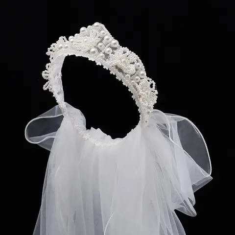 Khăn Voan Cài Tóc Cô Dâu: Hướng Dẫn Chọn Lựa & Phối Đồ Hoàn Hảo Khăn Voan Cài Tóc Cô Dâu: Hướng Dẫn Chọn Lựa & Phối Đồ Hoàn Hảo