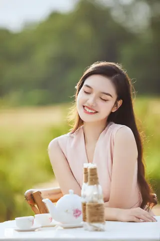 Top Kiểu Tóc Chụp Hình Ngoại Cảnh Đẹp Nhất: Hướng Dẫn Chọn Lựa Hoàn Hảo