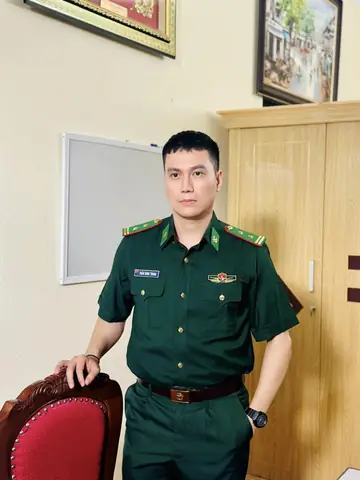 Top 10 Kiểu Tóc Công An Nam Chuẩn Form, Lịch Lãm & Dễ Chăm Sóc 2024