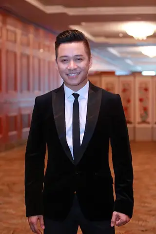 15+ Kiểu Tóc "huyền Thoại" Của Tuấn Hưng: Phong Cách Bất Biến Theo Thời Gian 15+ Kiểu Tóc "huyền Thoại" Của Tuấn Hưng: Phong Cách Bất Biến Theo Thời Gian