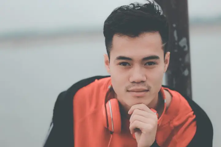 Khám Phá Phong Cách: Các Kiểu Tóc Ấn Tượng Của Văn Toàn Khám Phá Phong Cách: Các Kiểu Tóc Ấn Tượng Của Văn Toàn
