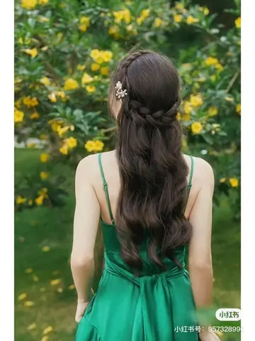 Kiểu Tóc Đi Ăn Cưới Đẹp: 30+ Mẫu Tóc Sang Trọng, Thanh Lịch Cho Mọi Nàng Dịp Đặc Biệt