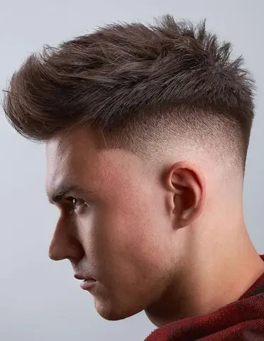 Kiểu Tóc Faux Hawk: Hướng Dẫn Tạo Kiểu, Biến Tấu Cá Tính Cho Phái Mạnh Kiểu Tóc Faux Hawk: Hướng Dẫn Tạo Kiểu, Biến Tấu Cá Tính Cho Phái Mạnh