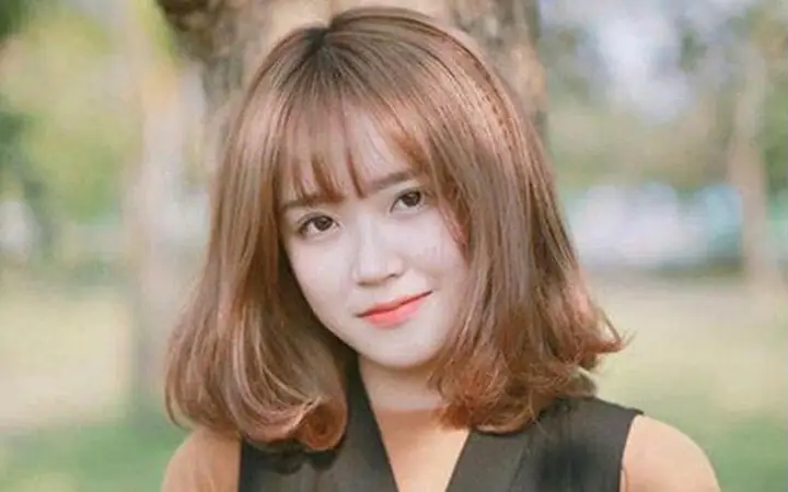 Tóc Ngang Vai Uốn Cụp Chữ C: Bí Quyết Sở Hữu Mái Tóc Xinh Đẹp, Trendy Cho Mọi Cô Gái
