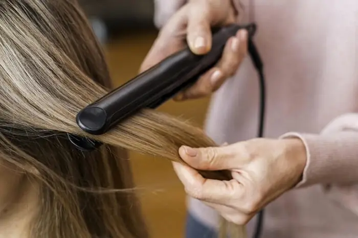 Hết Mùi Thuốc Ép Tóc: Bí Quyết Khử Mùi Hiệu Quả & An Toàn Hết Mùi Thuốc Ép Tóc: Bí Quyết Khử Mùi Hiệu Quả & An Toàn