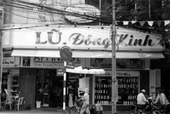 Lũ Đông Kinh Hair Salon: Trải Nghiệm Cắt Tóc Chuyên Nghiệp & Sang Trọng Tại Tp.hcm