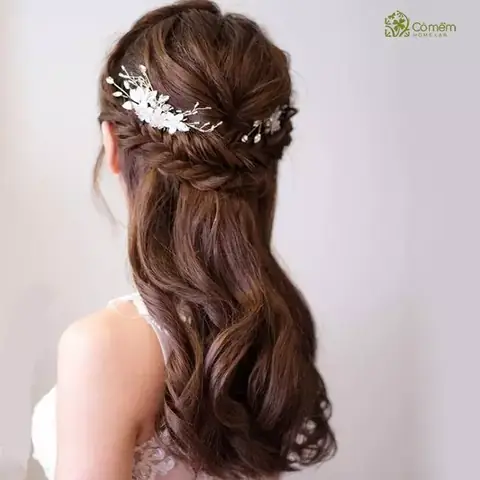 Những Kiểu Tóc Nhẹ Nhàng, Thanh Lịch Dự Tiệc Xinh Lung Linh
