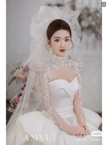 Nhuộm Tóc Chụp Hình Cưới: Màu Nào Tôn Da, Lên Ảnh Đẹp Nhất? Nhuộm Tóc Chụp Hình Cưới: Màu Nào Tôn Da, Lên Ảnh Đẹp Nhất?
