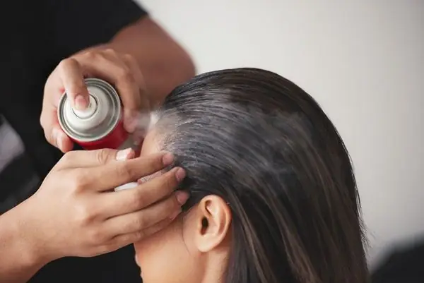 Tác Hại Khôn Lường Của Gôm Xịt Tóc: Cảnh Báo Và Giải Pháp An Toàn Cho Mái Tóc