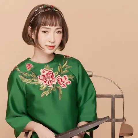 Gợi Ý Kiểu Tóc Ngắn Mặc Áo Dài: Tự Tin Tỏa Sáng, Duyên Dáng Chuẩn Vietnamese Style