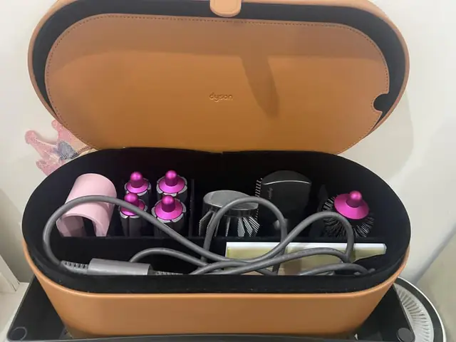 Mua Bán Máy Sấy Tóc Cũ Giá Tốt: Hướng Dẫn Thanh Lý & Mua Máy Chất Lượng