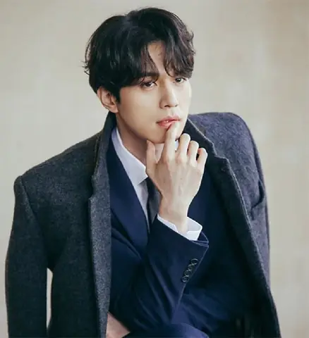 Tóc 2 Mái 5/5 Nam: Chọn Kiểu Nào Chuẩn Idol, Hợp Mọi Khuôn Mặt? Tóc 2 Mái 5/5 Nam: Chọn Kiểu Nào Chuẩn Idol, Hợp Mọi Khuôn Mặt?