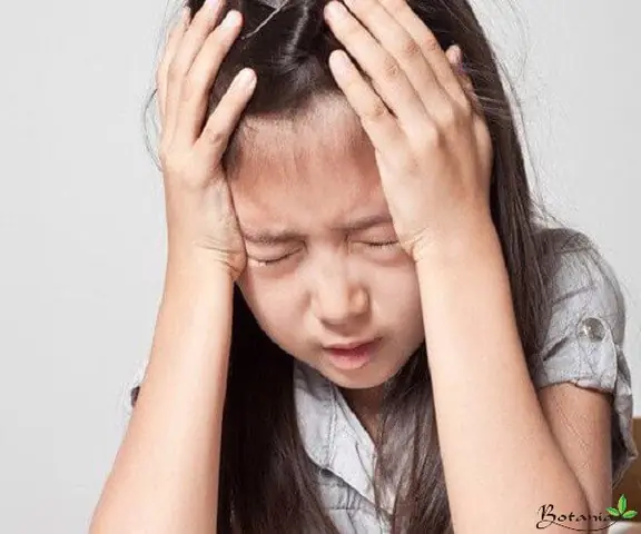 Tóc Bạc Sớm Có Nguy Hiểm Không? Nguyên Nhân Và Cách Khắc Phục Toàn Diện Tóc Bạc Sớm Có Nguy Hiểm Không? Nguyên Nhân Và Cách Khắc Phục Toàn Diện